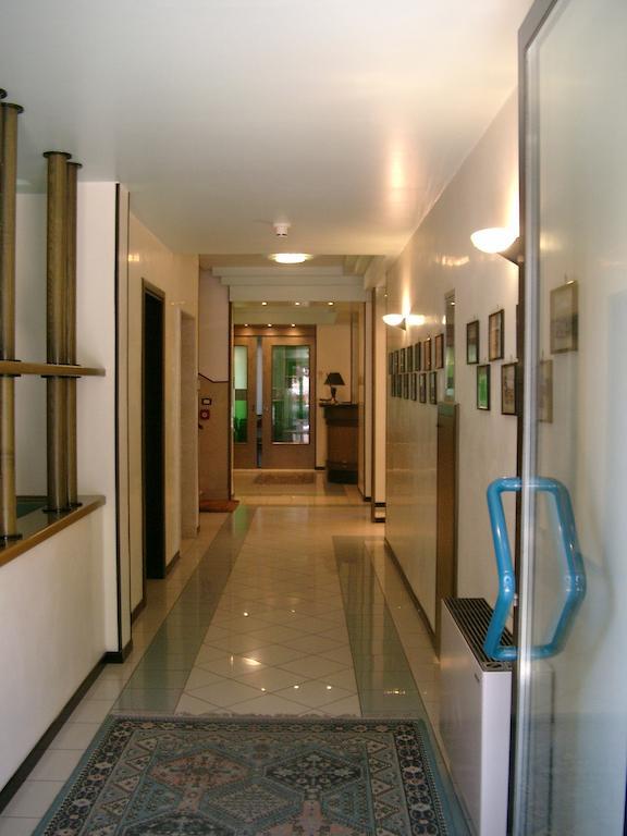 Albergo Arcobaleno Sottomarina Exteriör bild