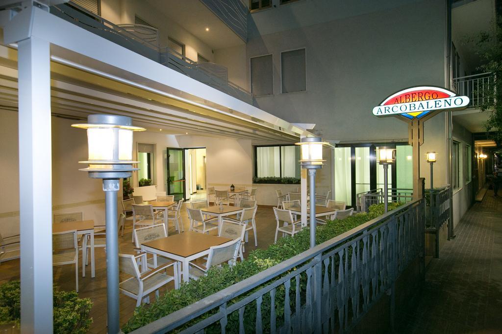 Albergo Arcobaleno Sottomarina Exteriör bild