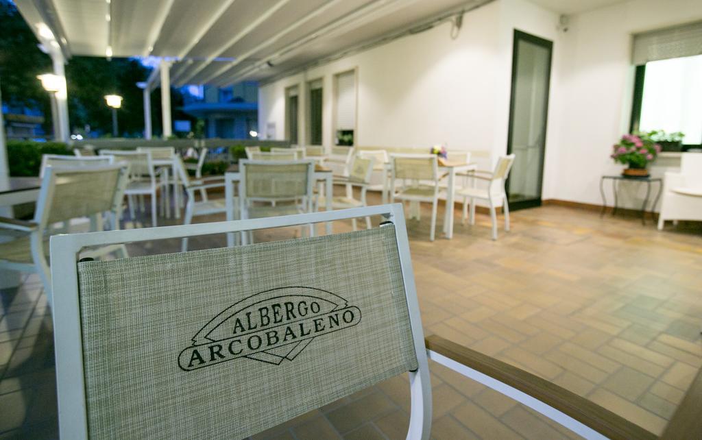 Albergo Arcobaleno Sottomarina Exteriör bild