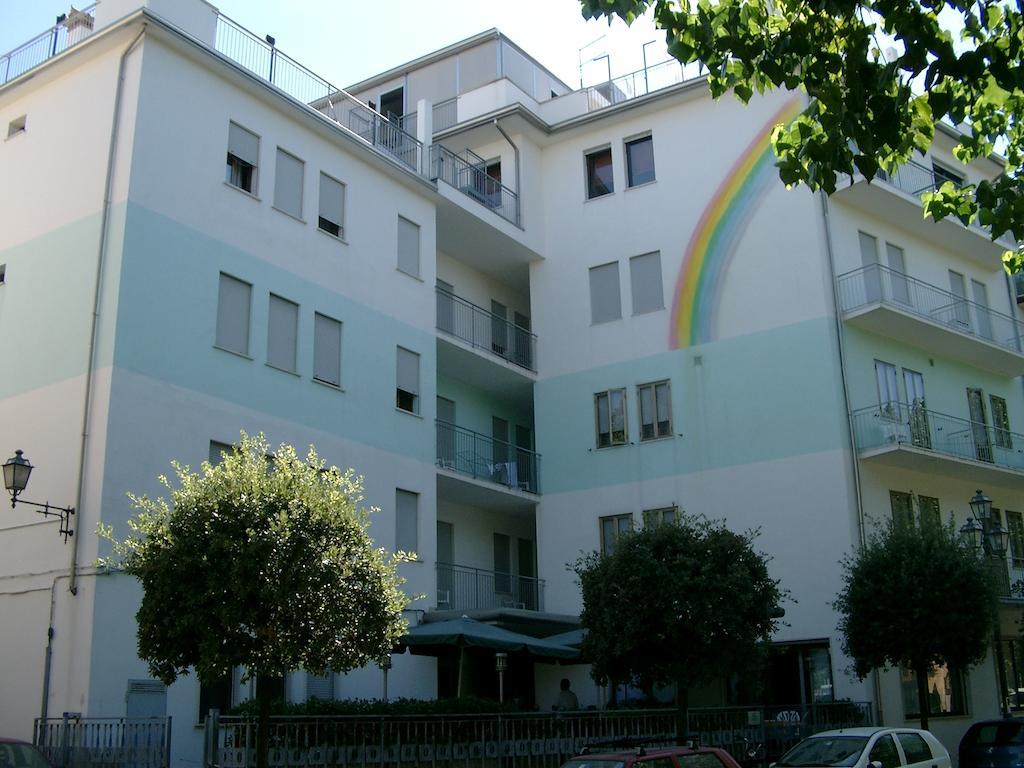 Albergo Arcobaleno Sottomarina Exteriör bild
